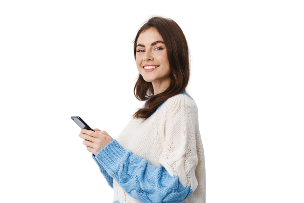 Mulher mexendo no celular Vendas Online Rápido sem fundo